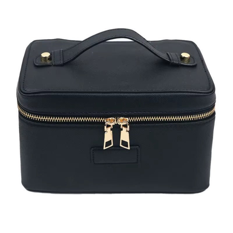 Upstao Rin Saffiano Leather Hanging Toiletry Case